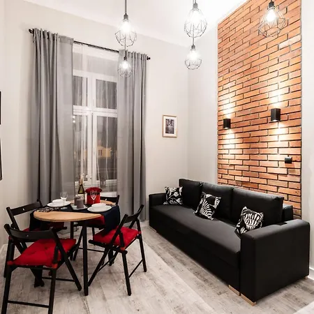 Apartament Dietla 32 *
